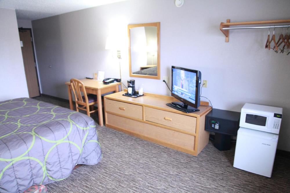 Double Room - Disability Access - Non-Smoking interior